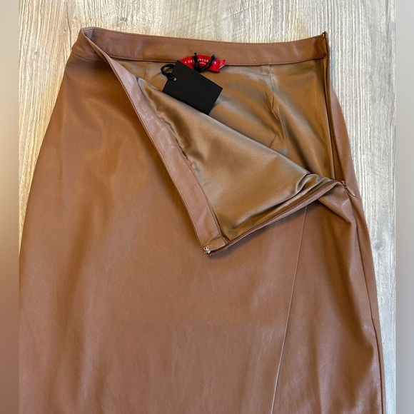 n: Philanthropy Brown Faux Wrap Vegan Leather Shirt Side Zip Midi Skirt Sz Small - Picture 6 of 12